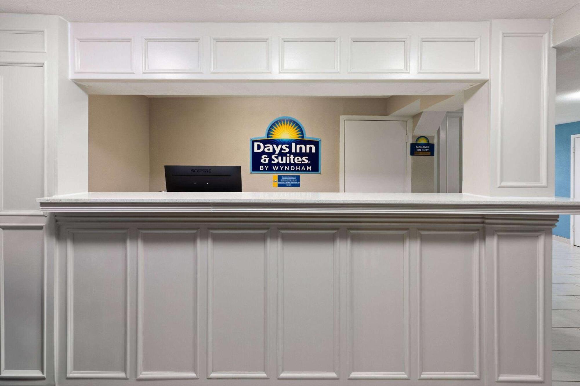 Days Inn & Suites By Wyndham Vicksburg Exterior foto